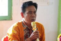 Ketua Apdesi Semaka Tangamus Abdul Karim saat menyampaikan Curhatan kepada Kapolres Tanggamus di Pekon Sidomulyo, Semaka, Jumat 6 September 2024.