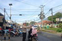 Pengamanan di Jalan Lintas Barat, Gisting, Tanggamus, Kamis 3 Oktober 2024.