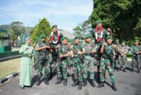 Penyambutan Serda Dava dan Pratu Kelvin di Makodim Lampung Barat, Kamis 3 Oktober 2024.