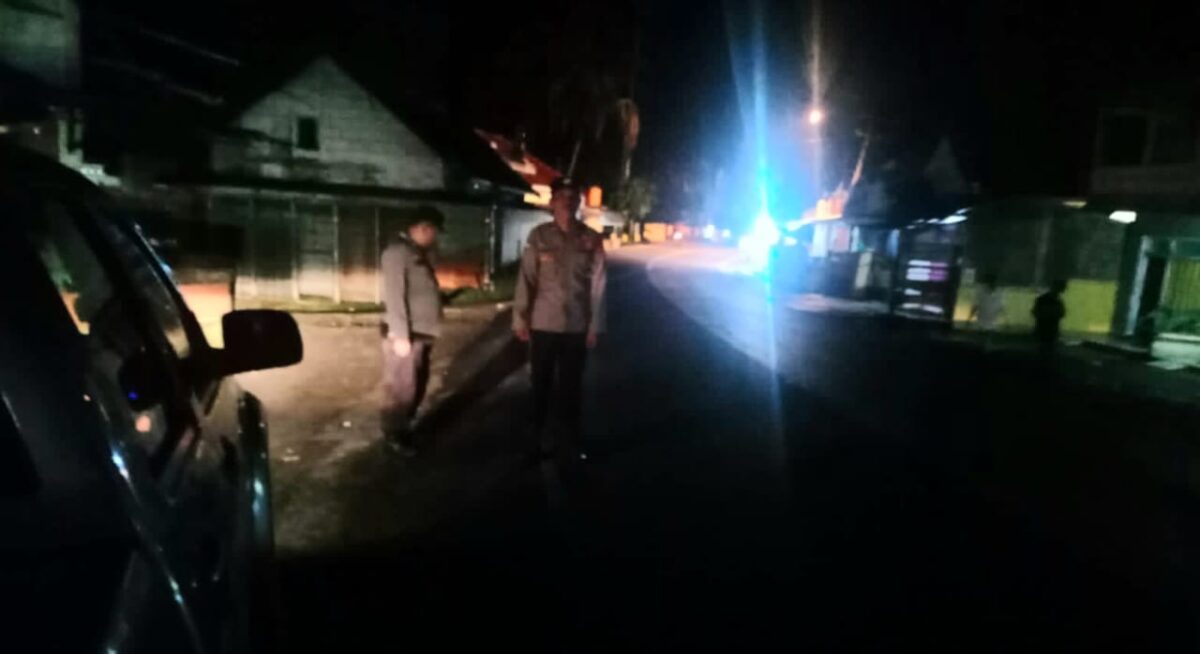 Patroli Polsek Semaka di Jalan di Pekon Srikuncoro, Sabtu 5 Oktober 2024, dinihari | Edi Hidayat/Media Prioritastv.com.