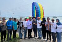 Pembukaan festival layang-layang di Pantai Laut, Kota Agung, Tanggamus, Sabtu 5 Oktober 2024.