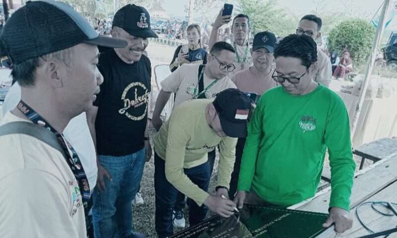 Penandatanganan prasasti Nguruput Pringsewu, Minggu 6 Oktober 2024.