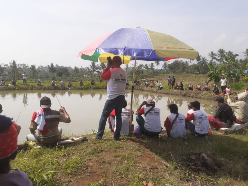 Mancing Mania Dewi - Ammar di Pulau Panggung, Tanggamus, Rabu 9 Oktober 2024.