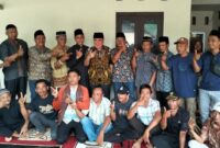 Kunjungan Calon Bupati Tanggamus Saleh Asnawi di rumah Anggota DPRD Kabupaten Tanggamus Fraksi Partai Nasdem Tri Wahyuningsih di Pekon Antar Brak, Kecamatan Limau, Tanggamus, Sabtu, 12 Oktober 2024.
