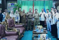 Forum Komunikasi Honorer Nakes dan Non Nakes Pringsewu saat diterima Pj Bupati Marindo Kurniawan, Selasa, 15 Oktober 2024.