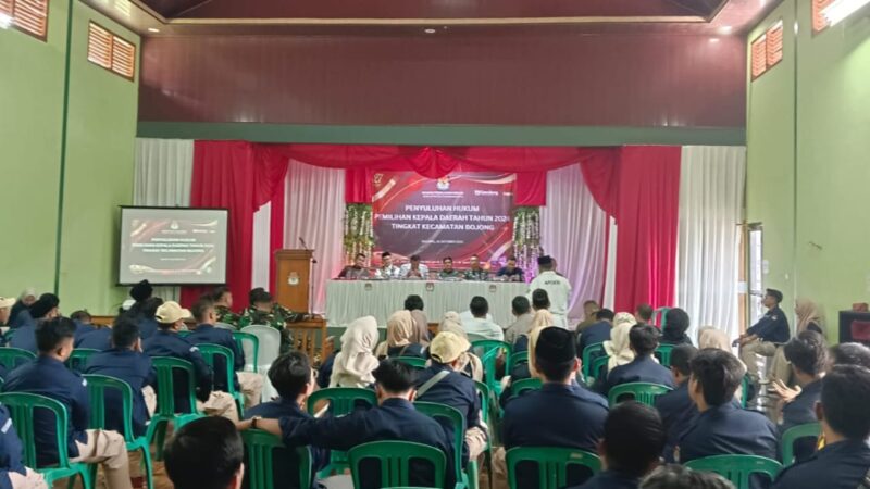 Penyuluhan KPU Purwakarta di Aula Desa Cikeris Kecamatan Bojong, Purwakarta, Jawa Barat, Rabu 16 Oktober 2024