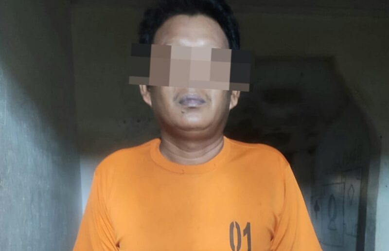 Tersangka SMN saat diamankan di Polsek Punggur, Lampung Tengah, Kamis 17 Oktober 2024.