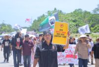 Ratusan petani saat menggelar aksi di Polda Lampung, Kamis 17 Oktober 2024 | Dok. Humas Polda Lampung.