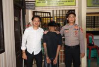 Tersangka saat akan dijebloskan ke sel tahanan, Senin 21 Oktober 2024.