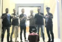 Tersangka SJ saat diamankan di Polsek Wonosobo.