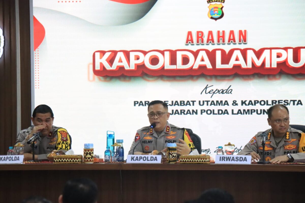 Kapolda Lampung saat menyampaikan kurikulum baru di SPN Polda Lampung, Rabu 30 Oktober 2024.