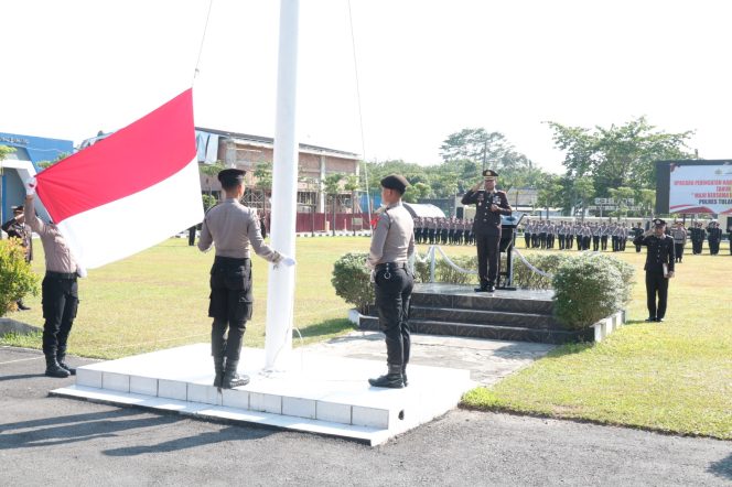 
 Pimpin Upacara Peringatan Hari Sumpah Pemuda Ke-96, Kapolres Tulang Bawang Sampaikan Pesan Ini