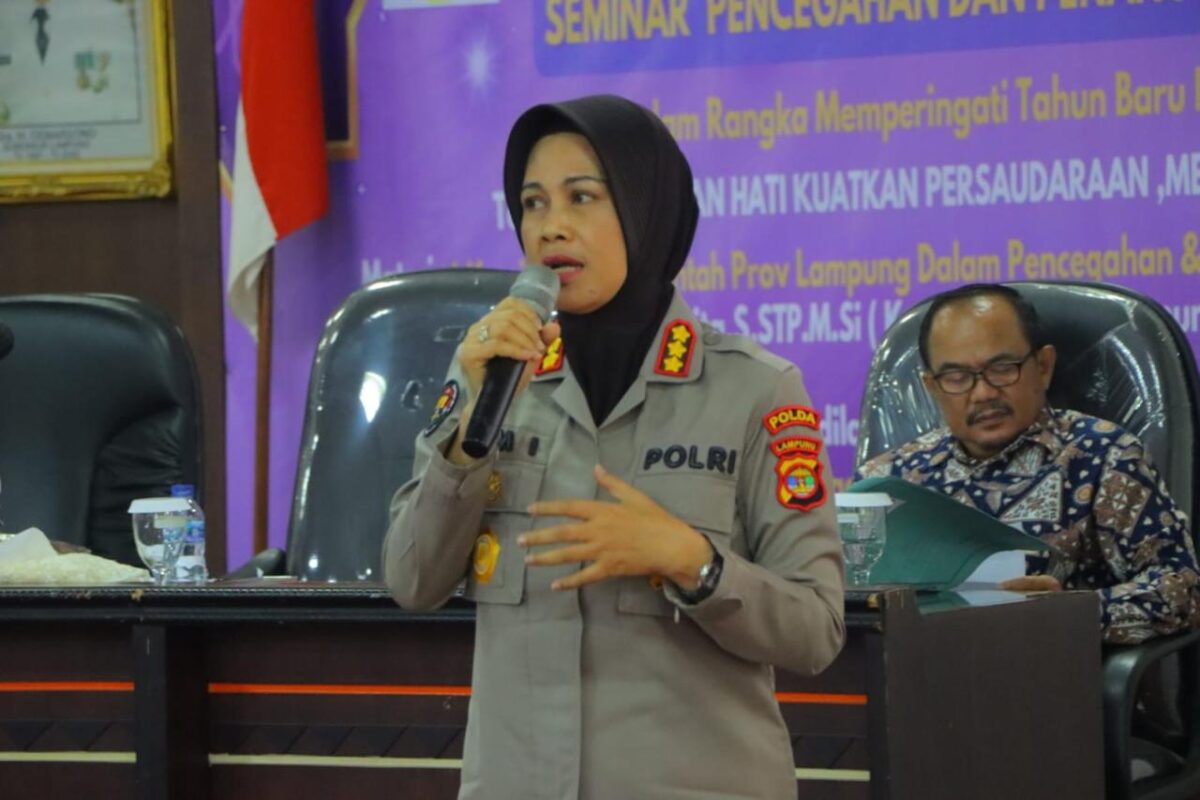 Kabid Humas Polda Lampung Kombes Pol Umi Fadilah Astutik S.Sos.S.I.k.M.Si.