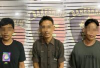Ketiga tersangka Togel yang berhasil ditangkap Polres Pringsewu.