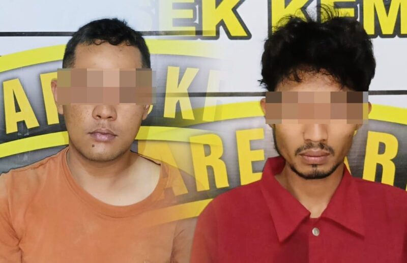 Dua tersangka pencurian rumah kosong yang ditangkap Polsek Kemiling.