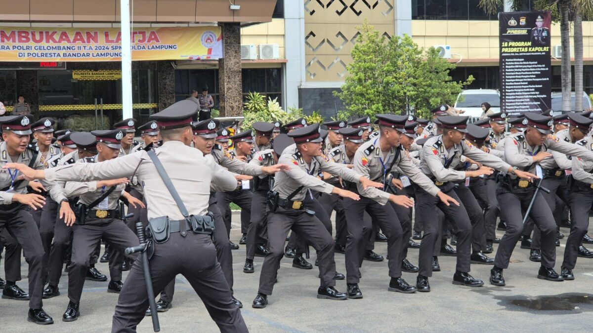 Siswa Bintara Polri Latja di Polresta Bandar Lampung, Senin 11 November 2024.