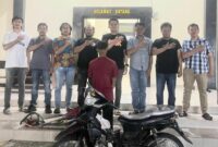 Tersangka saat diamankan di Polsek Pulau Panggung, Tanggamus.