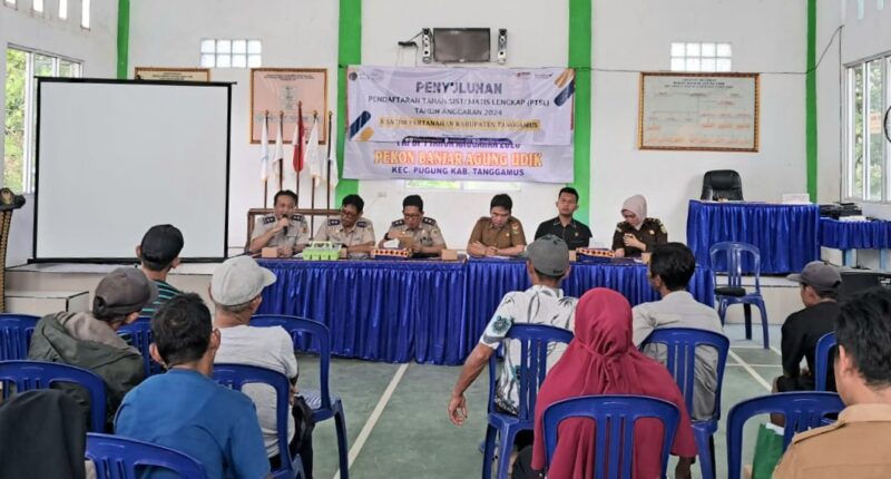 Sosialisasi PTSL oleh ATR/BPN Tanggamus di BalaiPekon Banjar Agung Udik Kecamatan Pugung, Selasa 12 November 2024 | Asrul Ariski/Media Prioritastv.com.