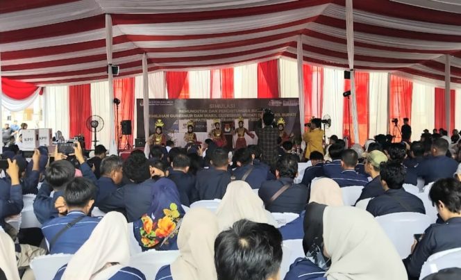 
 Pembukaan Simulasi Pungut dan Hitung Suara Pilkada 2024 oleh KPU Tanggamus di Islamic Center Kota Agung, Senin 18 November 2024 | Herdi/Media Prioritastv.com. 