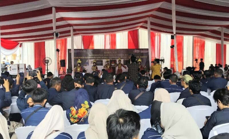 Pembukaan Simulasi Pungut dan Hitung Suara Pilkada 2024 oleh KPU Tanggamus di Islamic Center Kota Agung, Senin 18 November 2024 | Herdi/Media Prioritastv.com. 