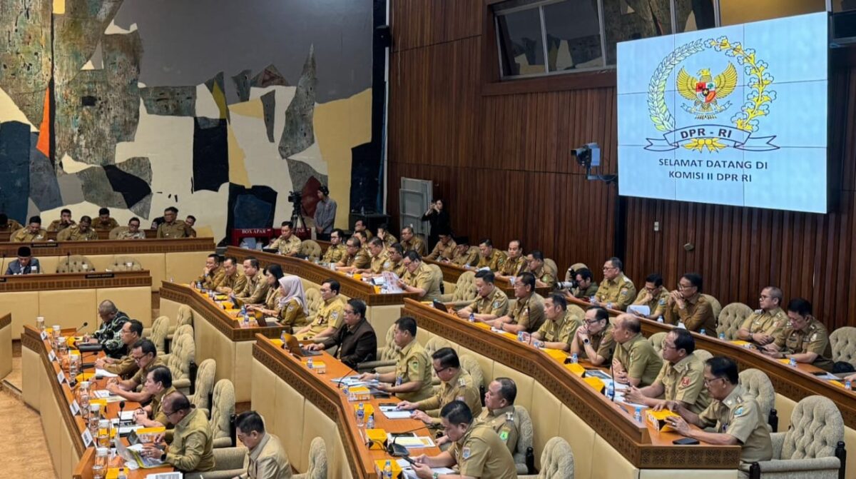 RDP Komisi II dan para Pejabat Bupati di Jakarta.