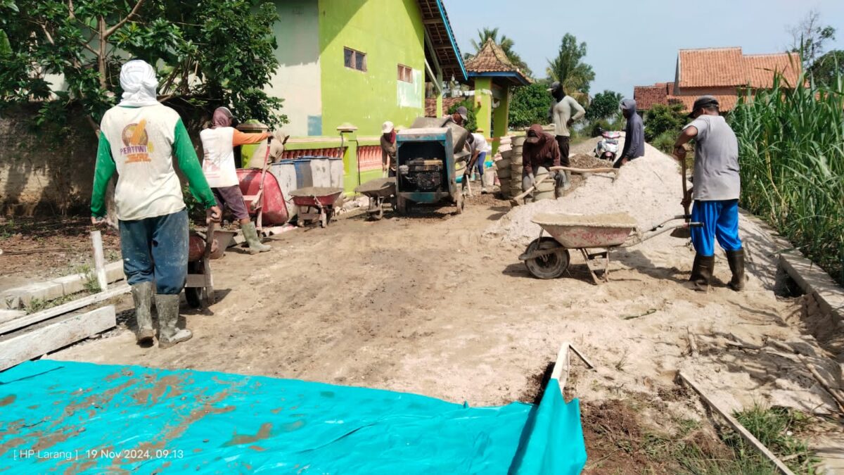 Pembangunan Rabat Beton di Pekon Tunggul Pawenang, Adiluwih, Pringsewu.