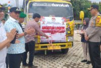 Pelepasan Logistik KPU Lampung Barat, Minggu 24 November 2024.