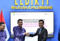 Penyerahan keputusan izin pembukaan Prodi Kedokteran UAP Pringsewu, Kamis 31 Oktober 2024 | Dok. UAP.