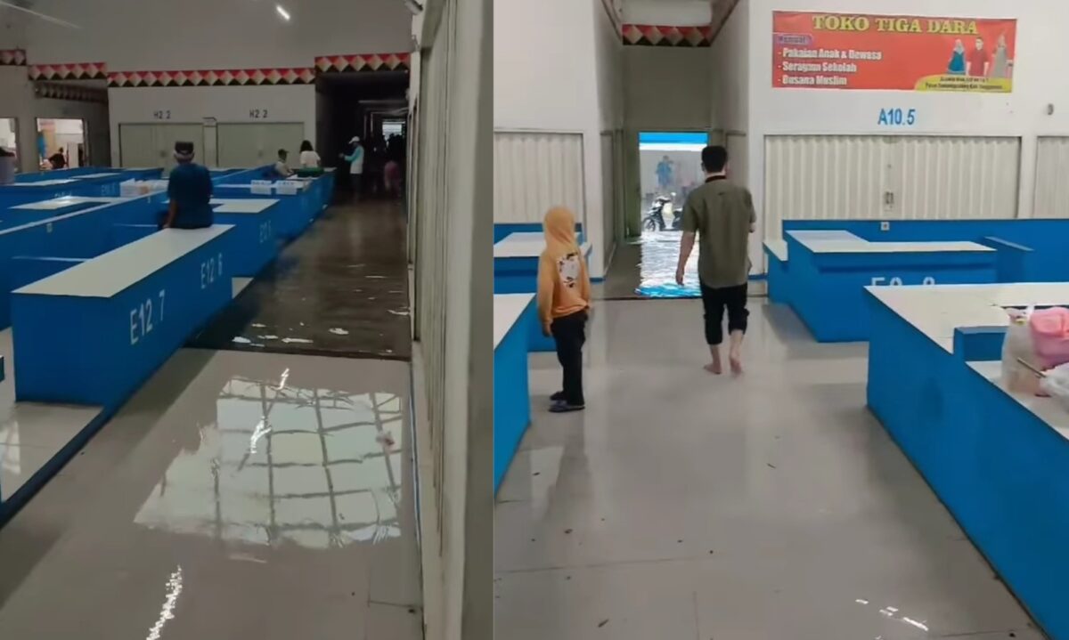 Banjir di dalam Pasar Talang Padang, Sabtu 2 Nopember 2024, sore.