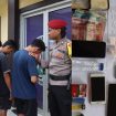 Kolase foto tersangka saat dimintai keterangan dan barang bukti Narkoba yang berhasil diamankan polisi | Dok. Polres Tanggamus.