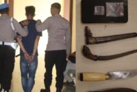 Kolase foto saat tersangka AI akan dijebloskan ke sel tahanan Jumat 6 Desember 2024 dan barang bukti yang diamankan Polres Pringsewu | Dok. Humas Polres Pringsewu.