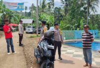 Kolase foto saat anggota Polsek Talang Padang patroli di Way Bekhak dan Kolam Renang Muvida, Minggu 8 Desember 2024 | Dok. Polres Tanggamus.