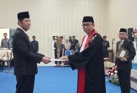 Pelantikan Pieter sebagai Wakil Ketua 1 DPRD Pesisir Barat, Senin 9 Desember 2024 | Suroso/Media Prioritastv.com.