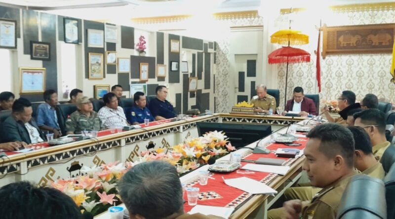 Audensi Wartawan Tanggamus dengan Pj Bupati dihadiri Wakil Ketua DPRD, sejumlah kepada OPD, perwakilan Forkopimda, Selasa 10 Desember 2024 | Herdi/Media Prioritastv.com.