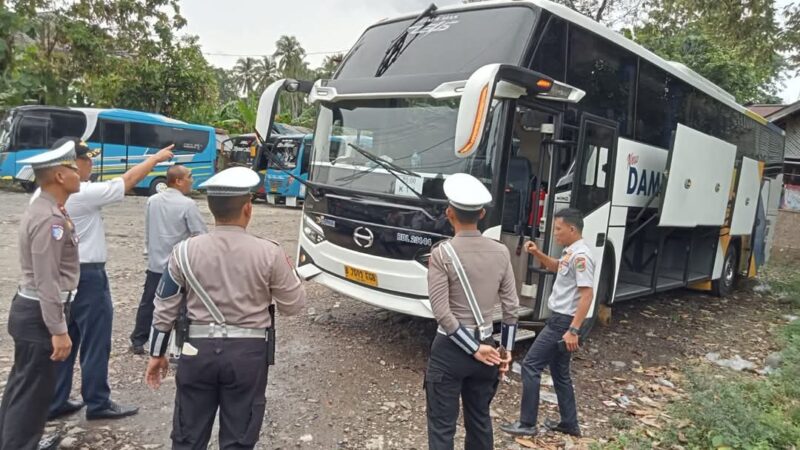 Ramp Check Bus Damri Kota Agung oleh Sat Lantas Polres Tanggamus dan Dishub, Selasa 10 Desember 2024 | Dok. Humas Polres Tanggamus.