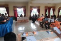 Rapat Pembahasan Tanah TPS di Dusun Kampung Duren Pekon Sukarame yang digelar di Aula Kecamatan Talang Padang, Tanggamus, Jumat 27 Desember 2024.