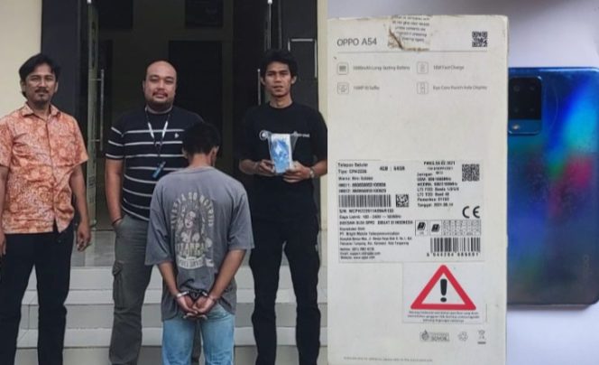 
 Kolase foto tersangka yang berhasil ditangkap Polsek Kota Agung, Tanggamus dan barang bukti yang berhasil diamankan, Jumat 13 Desember 2024 | Dok.  Humas Polres Tanggamus.