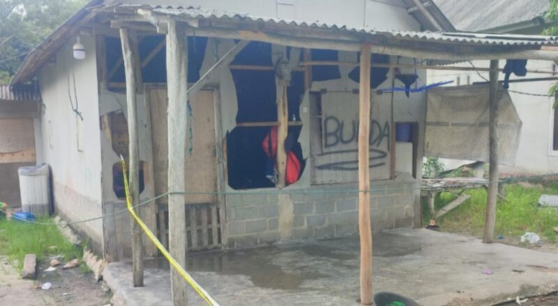 Kondisi rumah paska ledakan bom ikan yang telah diberi garia polisi Desa Margasari, Kecamatan Labuhan Maringgai, Kabupaten Lampung Timur, pada Minggu 25 Januari 2025. 