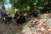 Tim Mahot (Pawang Gajah) asal Pemerihan Yang Telah Tiba di Blok 4, Gunung Doh, BNS, Tanggamus, Kamis 2 Januari 2024 | Dok. Istimewa.