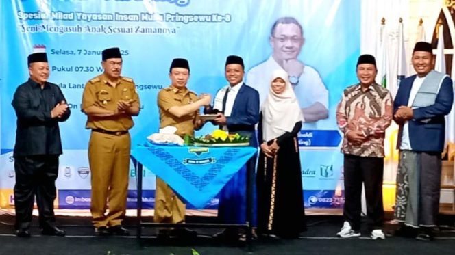 
 Pj Bupati Pringsewu Marindo Kurniawan saat menghadiri Milad ke 8 Imbos Pringsewu, Selasa 7 Januari 2025.