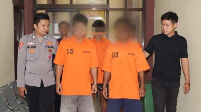 Keempat Tersangka saat Digelandang ke Sel Tahanan Polres Pringsewu, Senin 20 Januari 2025 | Dok. Humas Polres Pringsewu.