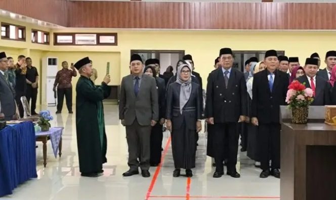 
 Prosesi Pelantikan Kepala SMA dan SMK Lampung, Jumat 14 Februari 2025.