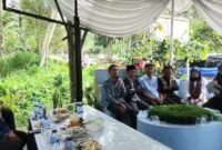 Bupati Tanggamus Terpilih Agus Suranto saat menyampaikan filosofi perubahan di kantor Partai NasDem Tanggamus, Sabtu 1 Februari 2025 | Herdi/Media Prioritastv.com.