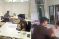 Kolase foto saat kedua tersangka dilimpahkan ke Kejari Pringsewu, Rabu 5 Februari 2025 | Dok. Humas Polda Lampung.