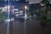 Banjir di Jalan Pelita Baru, Kelurahan Labuhan Ratu, Kecamatan Labuhan Ratu, Kota Bandar Lampung, Sabtu 8 Februari 2025, malam | Putra/Media Prioritastv.com.