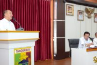 Pj Bupati Tanggamus Mulyadi Irsan saat menyampaikan sambutan dalam FGD di Ruang Rapat Utama Sekretariat Daerah Kabupaten Tanggamus pada Rabu, 12 Februari 2025 | Dok. Kominfo Tanggamus.