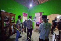 Polisi saat melakukan olah TKP penemuan mayat IRT di dalam rumah Kampung Sukabumi, Pakuan Ratu, Way Kanan, Rabu 12 Februari 2025 | Dok. Polres Way Kanan.
