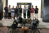 Ketiga Tersangka setelah ditangkap sebelum dijebloskan ke sel tahanan Polsek Pulau Panggung, Rabu 19 Februari 2025 | Dok. Humas Polres Tanggamus.