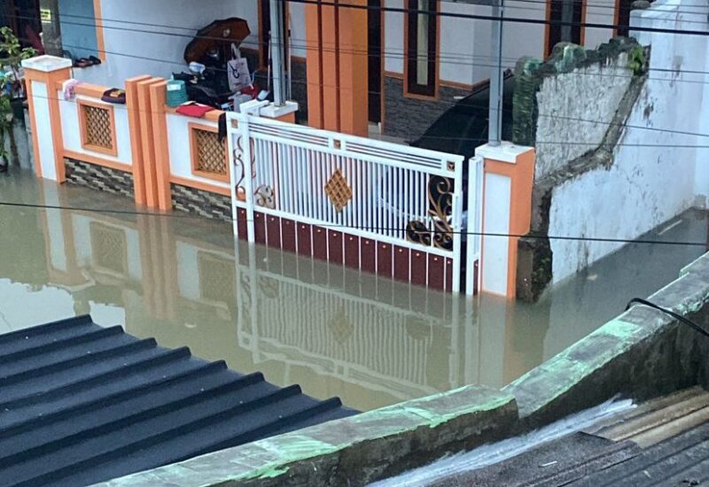 Kondisi banjir di salah satu rumah warga Tanjung Senang Bandar Lampung, Minggu 23 Februari 2025 | Dok. Maya Warga Tanjung Senang.