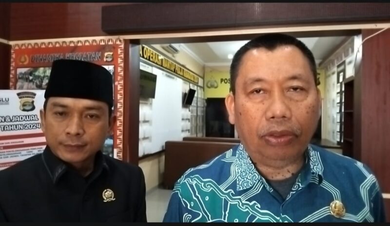 Sekda Tanggamus Suaidi saat memberikan keterangan di Polres Tanggamus, Kamis 27 Februari 2025 | Herdi/Media Prioritastv.com.